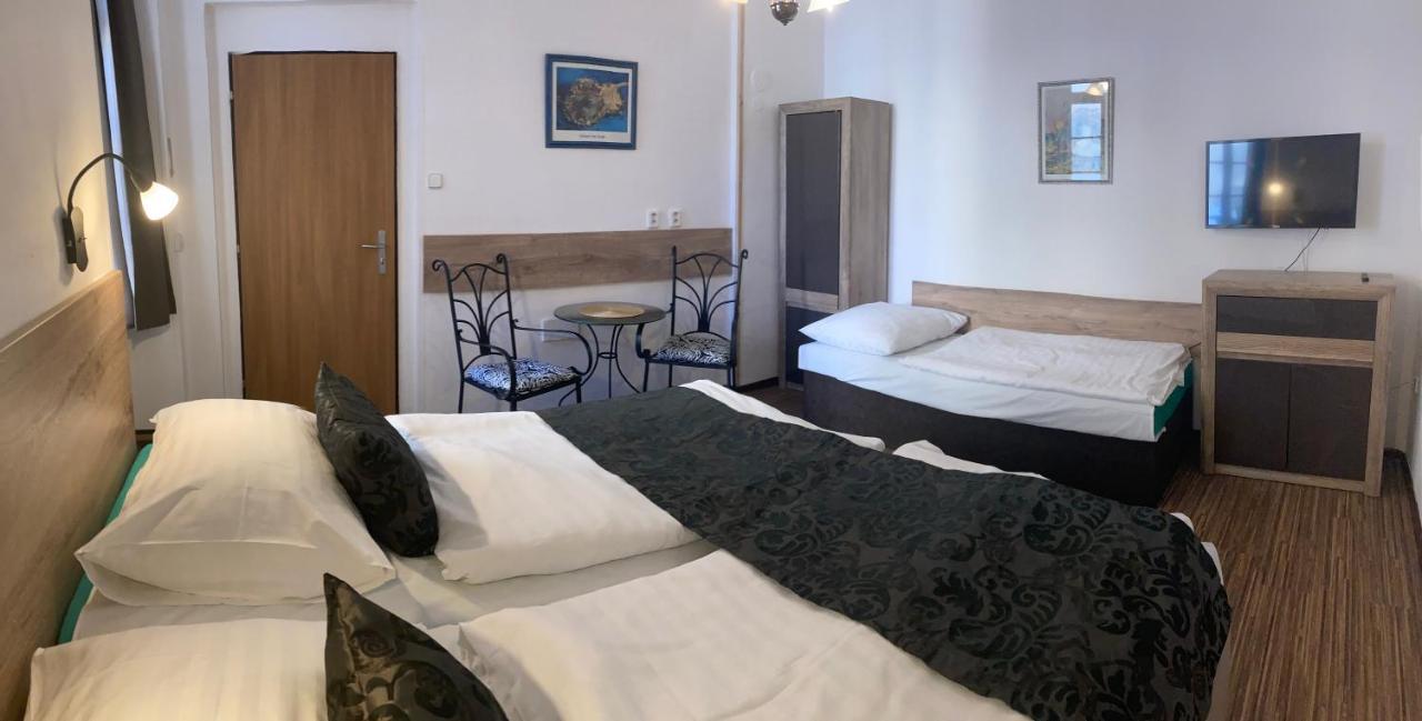 Mila Apartments Prága Kültér fotó