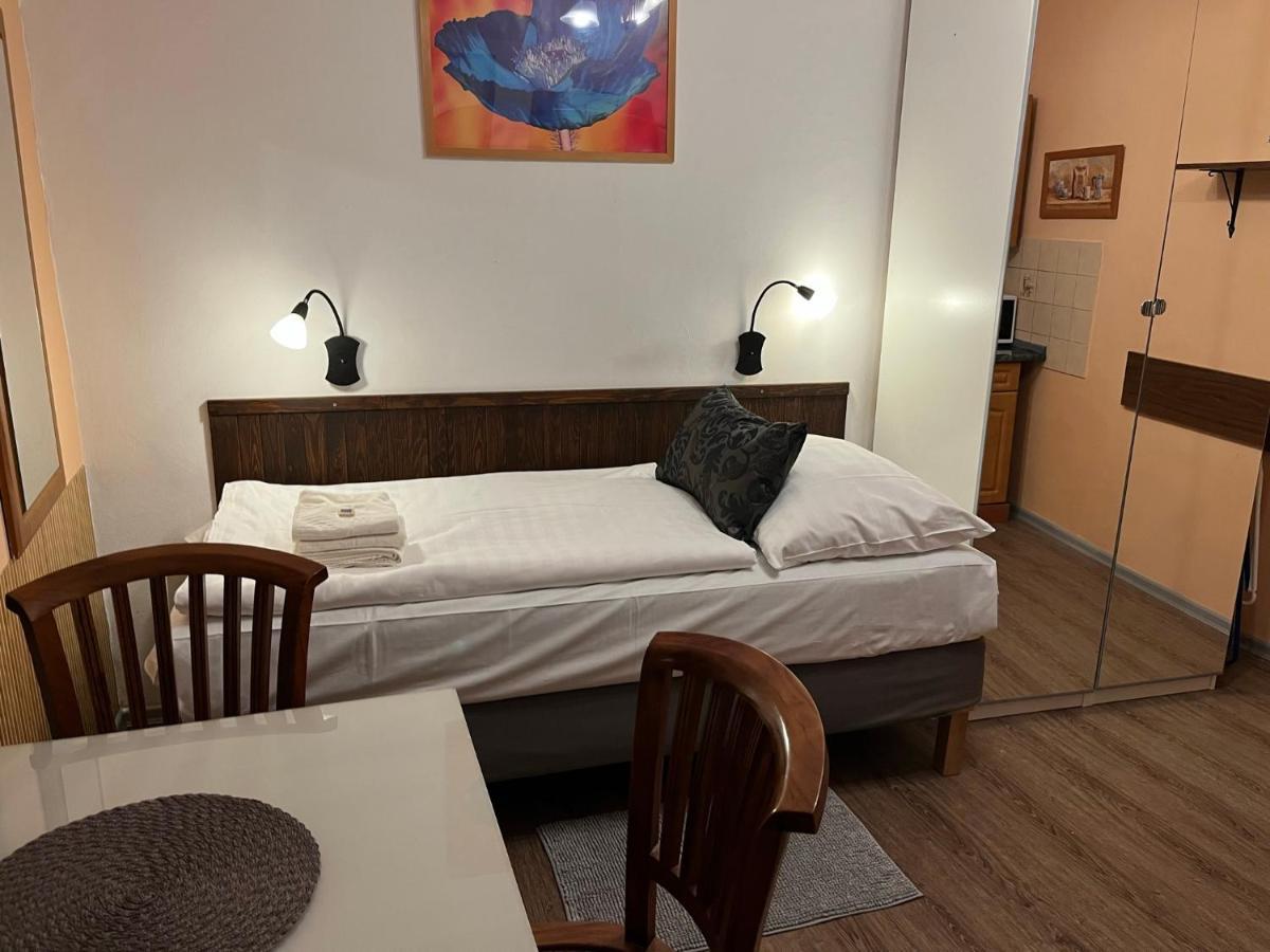 Mila Apartments Prága Kültér fotó
