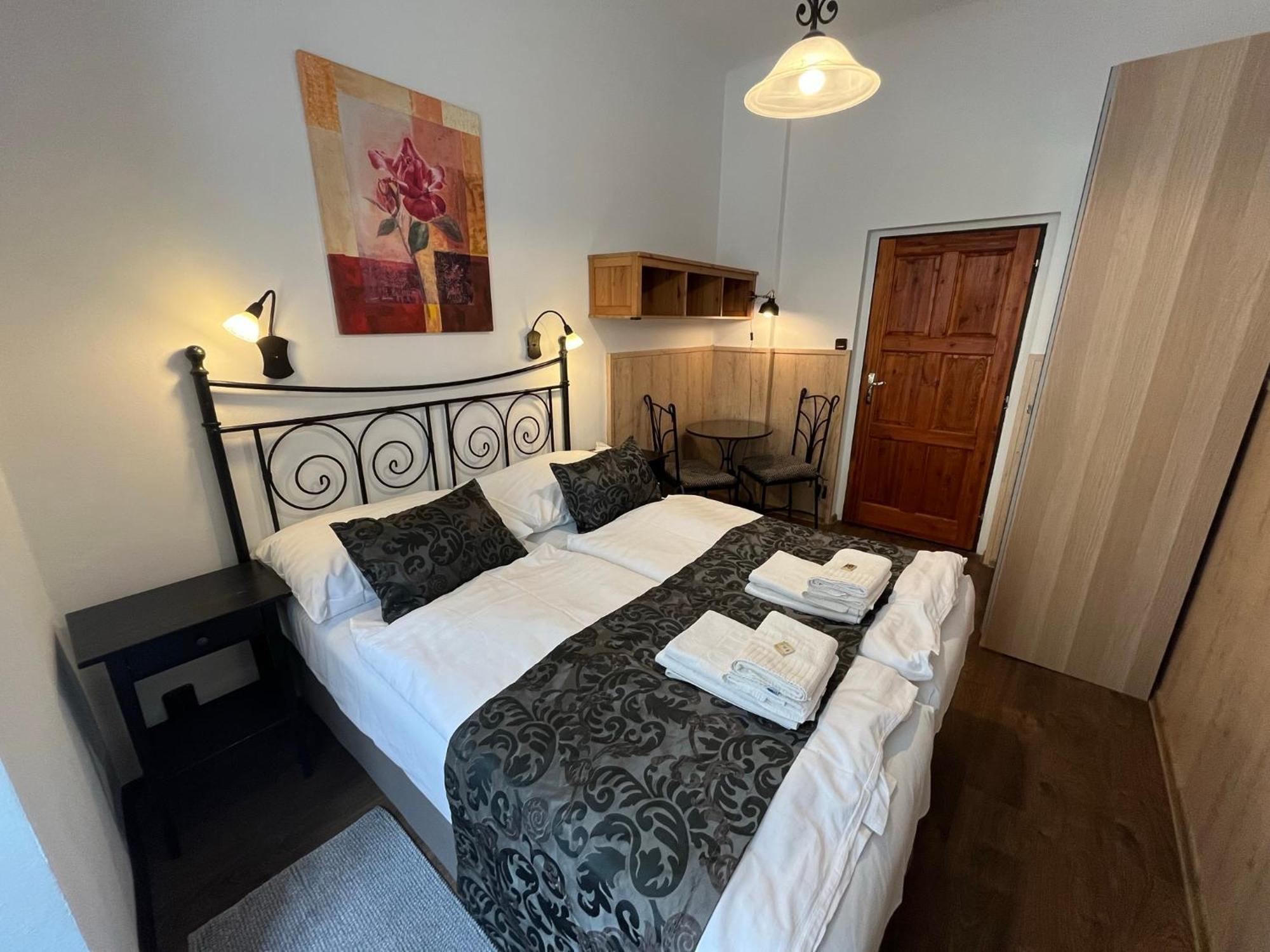 Mila Apartments Prága Kültér fotó