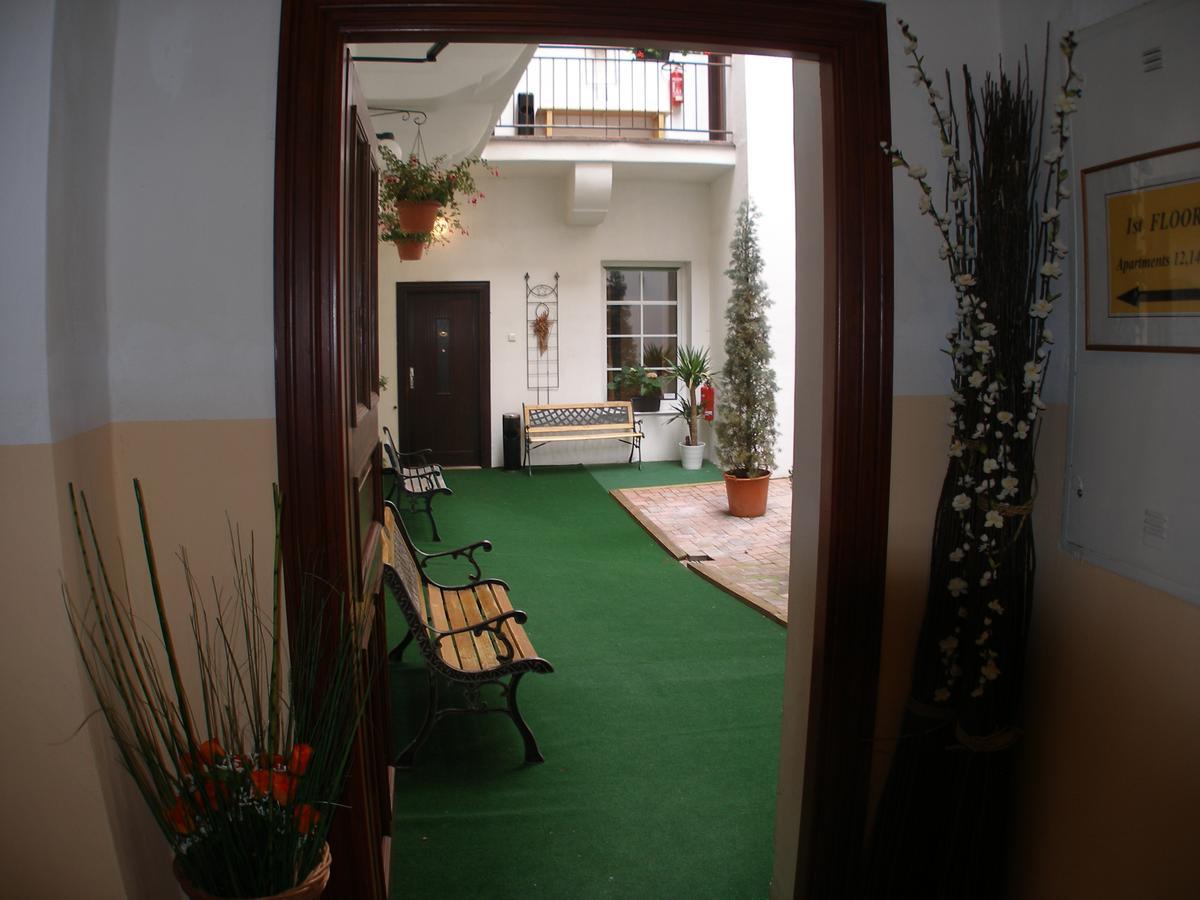 Mila Apartments Prága Kültér fotó