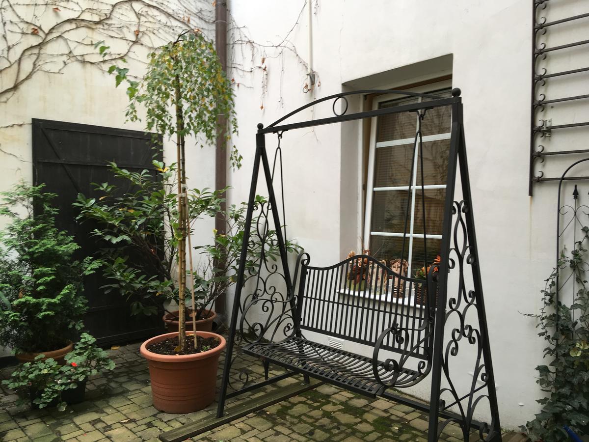 Mila Apartments Prága Kültér fotó