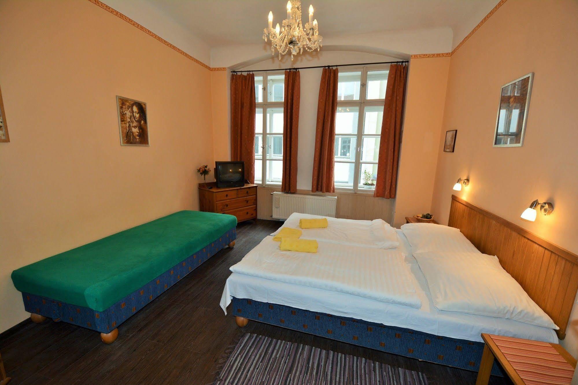 Mila Apartments Prága Kültér fotó