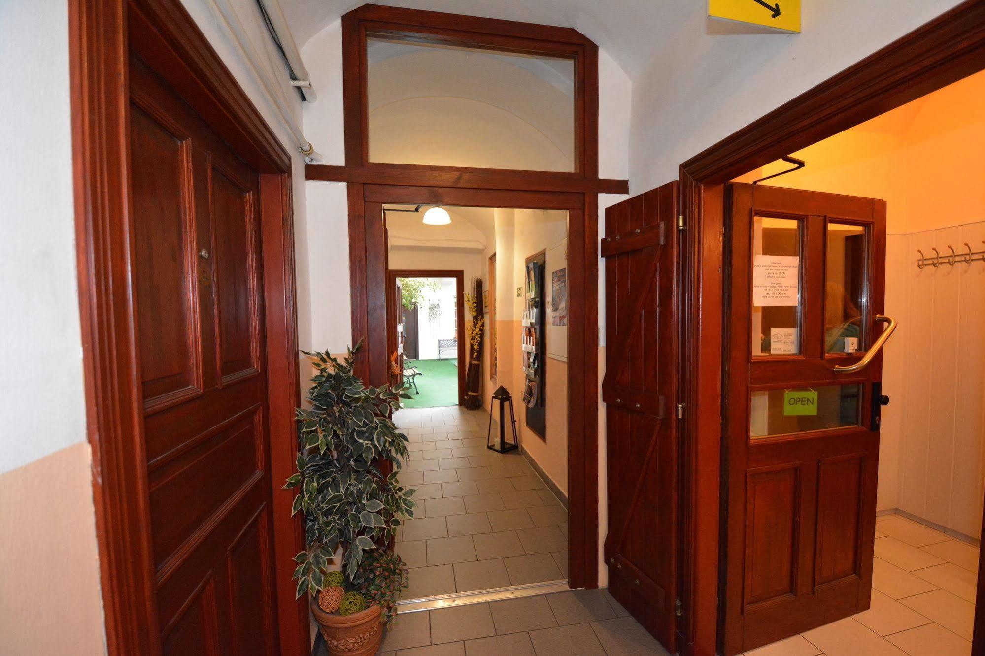 Mila Apartments Prága Kültér fotó